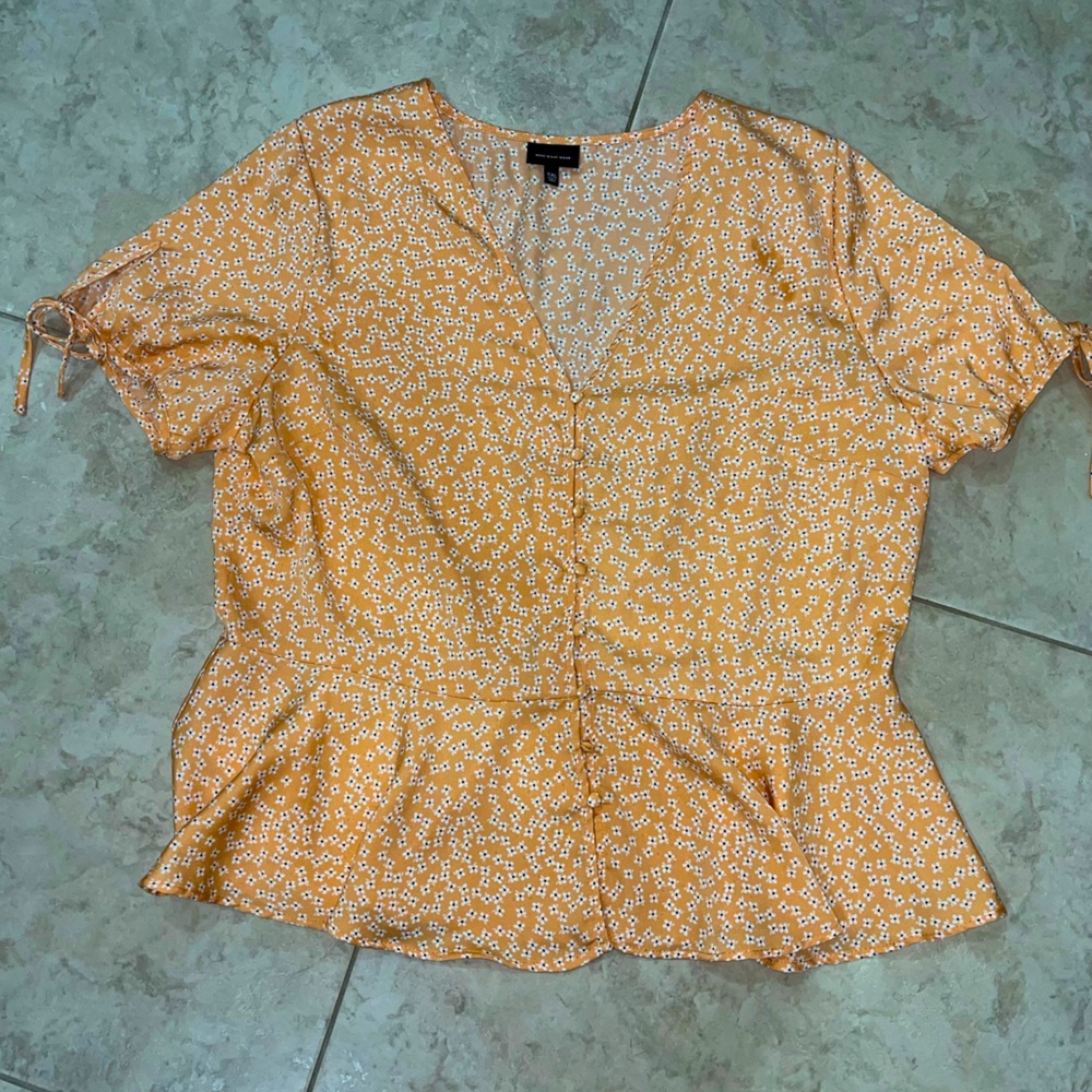 Who What Wear: Coral, White and Black Short Sleeve Top, Size XXL